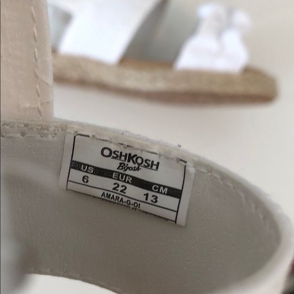 NWOT OshKosh white ruffle Eyelet summer Sandals - Picture 4 of 8